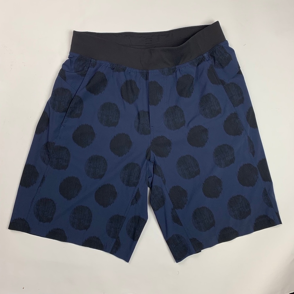 Lululemon Men Shorts Linerless 11" Inseam Blue L